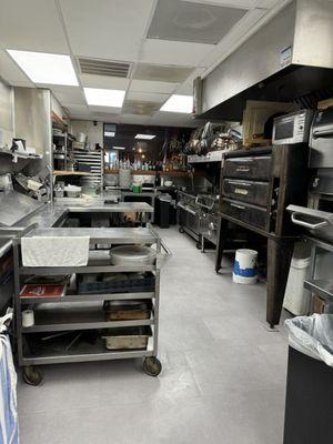 Dirty kitchen