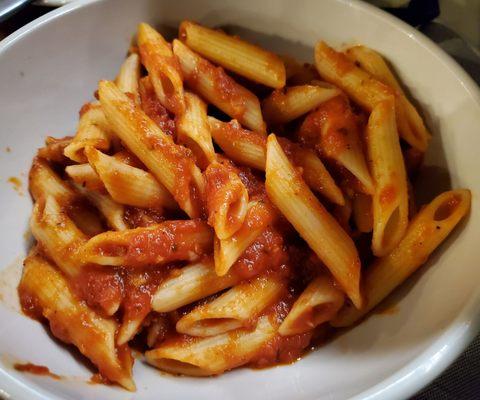 Side penne pasta in marinara