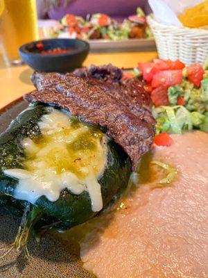 Chile Relleno Con Carne Asada