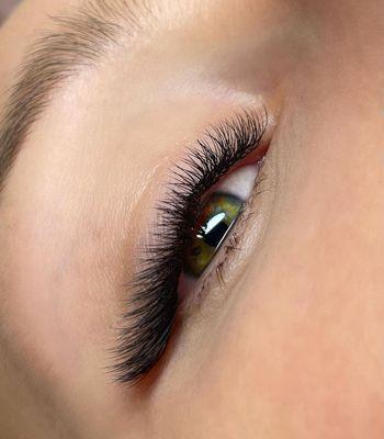 Lash extension