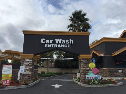 Car wash entrance