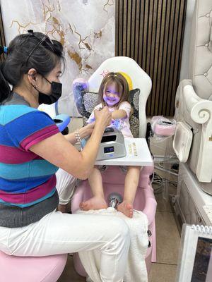 Kids pedicure