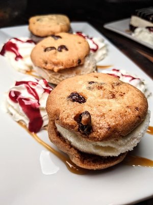 Chocolate Chip Cookie Sliders