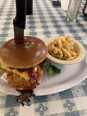 Chicken club sandwich with Mac and cheese