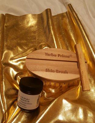 My goodies from Aloeswood Beauty; dry brush, summer sequoia tallow balm, a little holy stick AND a gold lame' bag!!!! Soooo cute!