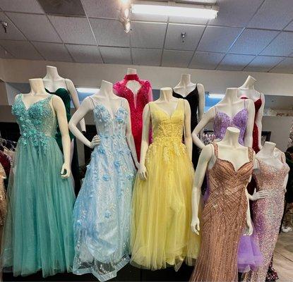 Prom dresses in stock !