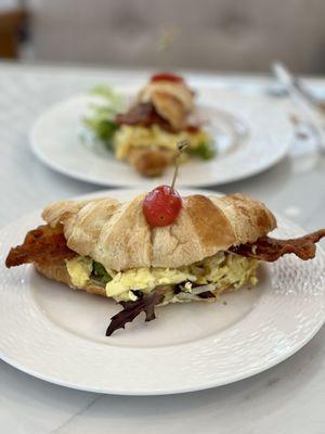 Breakfast sandwich (soooo yummy!)