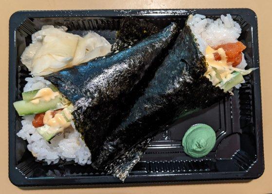 Spicy hand roll with tuna, cucumber, spicy mayo and rice wrapped in nori. Really, really good and very filling!