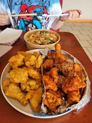 Fried chicken half plain with half sweet and spicy and the teriyaki topping bowl . It was very good.