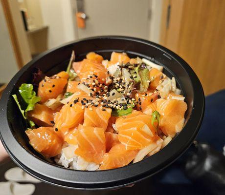 Salmon poke