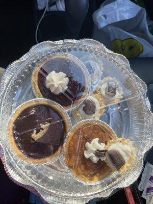 Mini pies and tarts