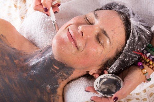 Enzyme peel facial