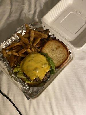 Cheeseburger and fries