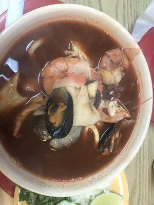 Caldo el Tsunami  Seafood Souo