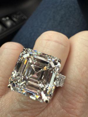 14.33 ct Asscher cut diamond. 20 ct total weight