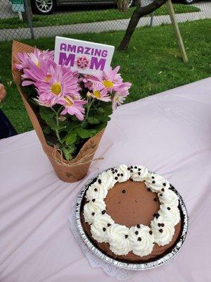 Chocolate Mousse Pie, Yummmmmm!