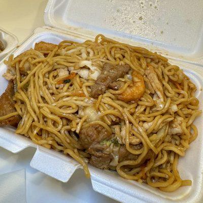 Combination lo mein