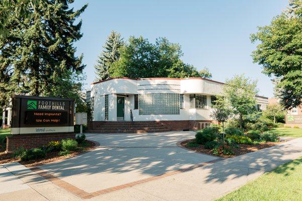 Our Beautiful Art Deco Building at 605 S. College