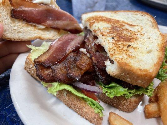 My very first time at Cartwright's, I ordered their BLT.  Great stuff!