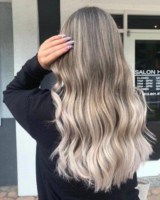 #blondehaircolortampa #olaplexsalontampa #tampahaircolorsalon