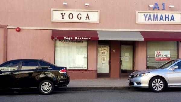 Yoga Darsana signage and entrance (view from across the street)