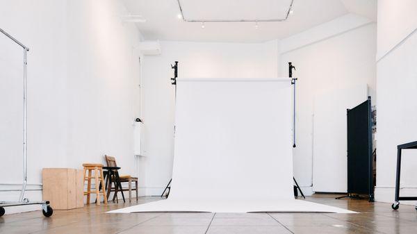 Spacious and well-lit, Pauahi Street Photo Studio offers a versatile setup ideal for fashion shoots and creative projects in Honolulu.