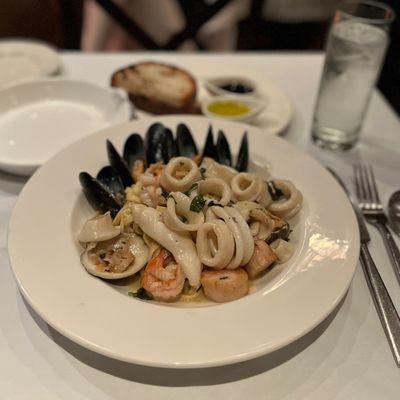 Linguine al Frutti di Mare