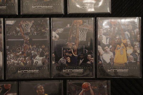 LA LAKERS KOBE BRYANT cards (wax) *10/14/21