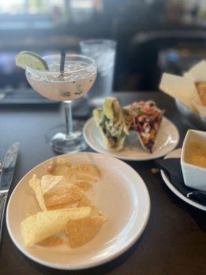 Chips, tacos, margarita