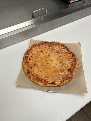 Traditional cheese pizza