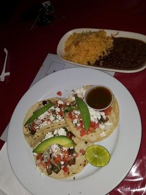 3 tacos de lengua con arroz y frijoles!