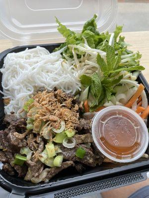 Grilled Beef Vermicelli Bowl ($12.99)