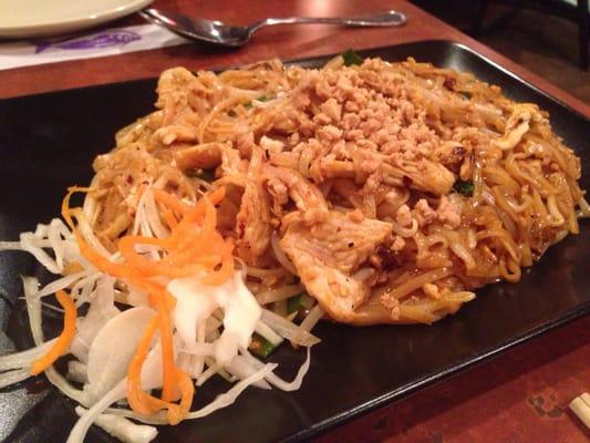 Chicken Pad Thai, level 3 spicy