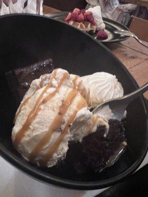 Brownie ala mode