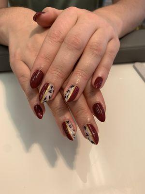 Gel builder with simple designs.