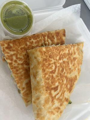 Una rica quesadilla.