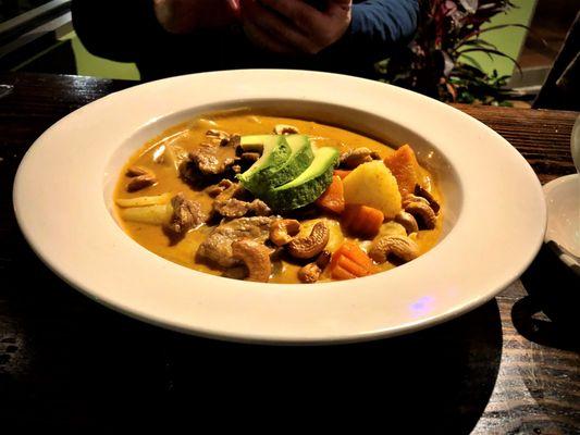 Massaman Curry (w Beef)