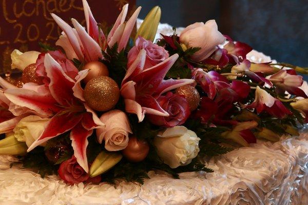 Beautiful Christmas Wedding Bouquet complete with Christmas Ornaments!