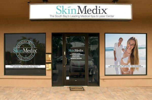 SkinMedix is located next to the Hermosa Beach Post Office on Pier Avenue. Lot parking as well as metered street parking available.