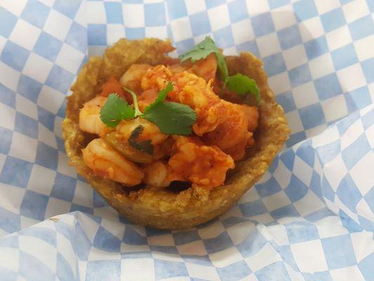 Tostones con Camarones.