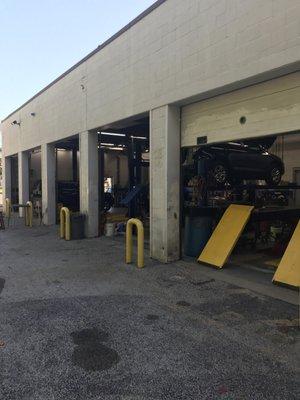 We have 6 bays to better service your  vehicle.