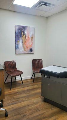 The exam rooms are CLEAN and very nice, very demure, very comforting.