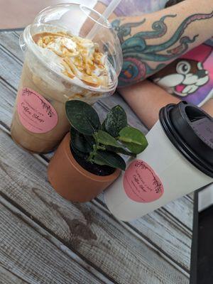 Caramel Iced Espresso Latte (left) and Hot Carmel Macchiato (right)