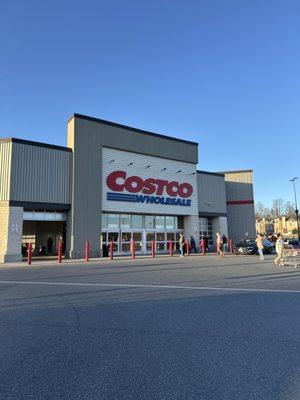 Heading into Costco to pick up the luggage I saw the day before