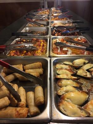 Buffet of appetizer type options. Spring rolls, egg rolls, cream cheese rangoons and more!