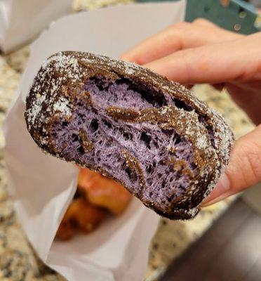 Ube malasada