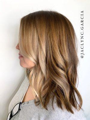 Hair / dimensional color & blonding specialist @jaclync.garcia