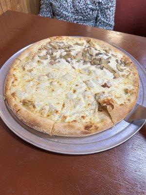 Chicken Alfredo Pizza