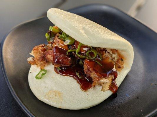 Spicy Chicken Bun