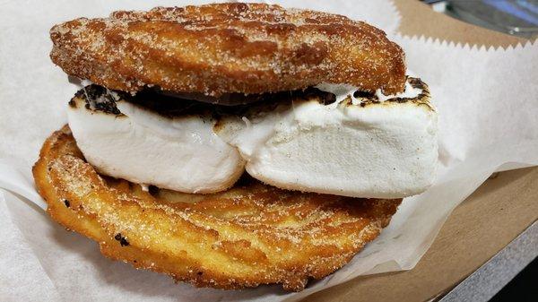 Churro smore